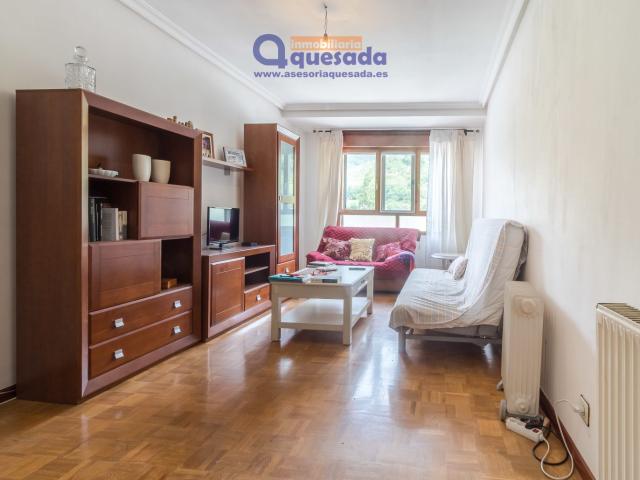 Piso en venta en Lena, Asturias
