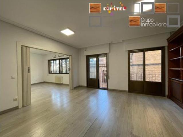 Piso en venta en Ávila