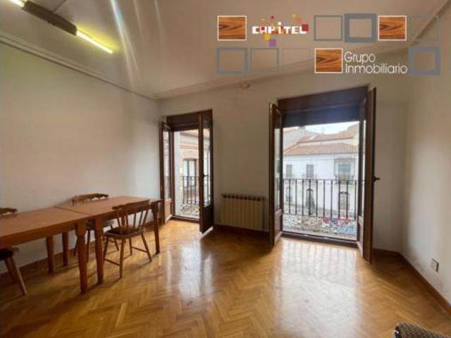 Piso en venta en Ávila