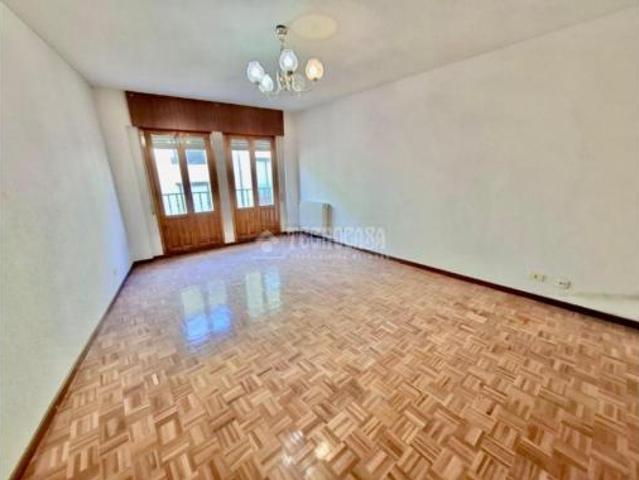Piso en venta en Ávila, Castilla y León