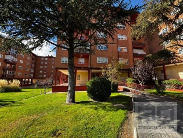 Piso en venta en Ávila