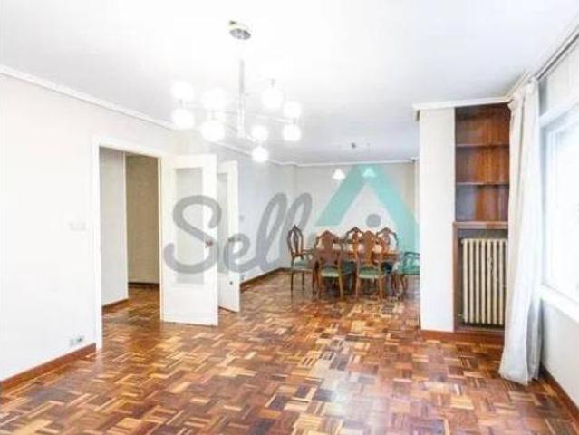 Piso en venta en Avilés, Asturias