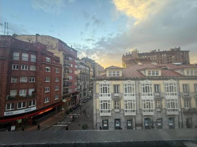 Piso en venta en Avilés, Asturias