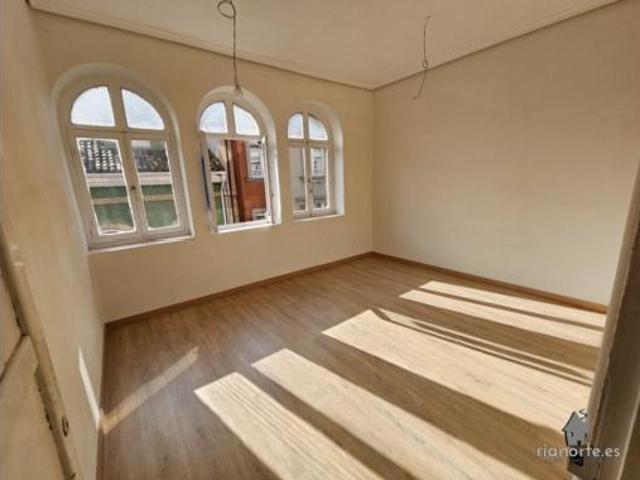 Piso en venta en Avilés, Asturias