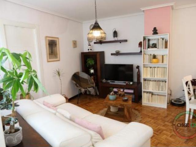 Piso en venta en Avilés, Asturias