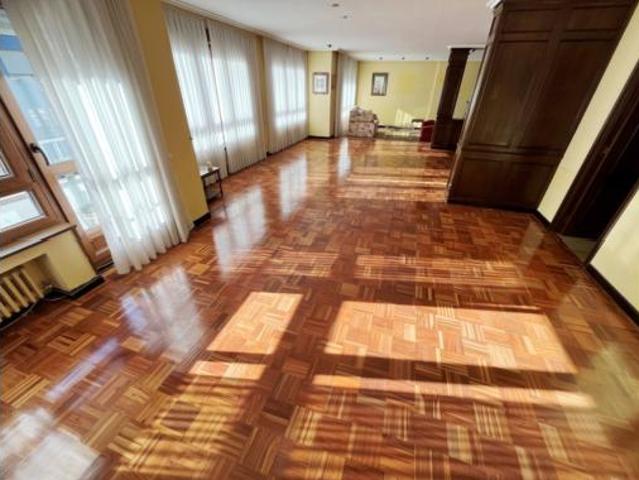 Piso en venta en Avilés, Asturias
