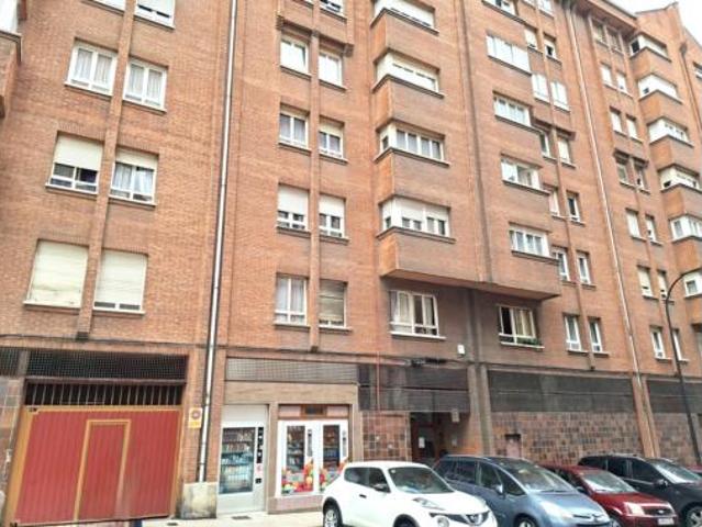 Piso en venta en Avilés, Asturias