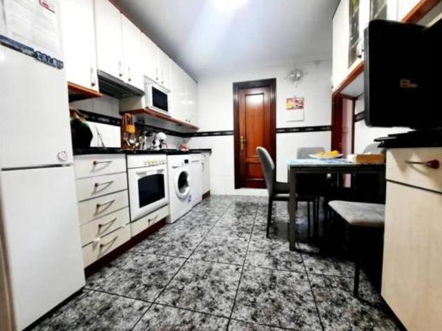 Piso en venta en Arrontegi, Barakaldo