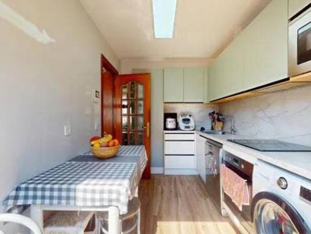 Piso en venta en Bengolea, Barakaldo