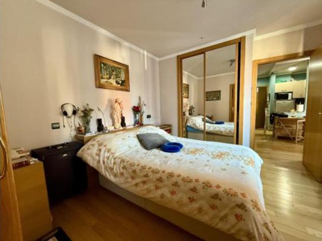 Piso en venta en Barakaldo, Larrea