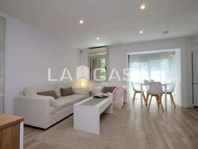 Piso en venta en Nou Barris, Barcelonès
