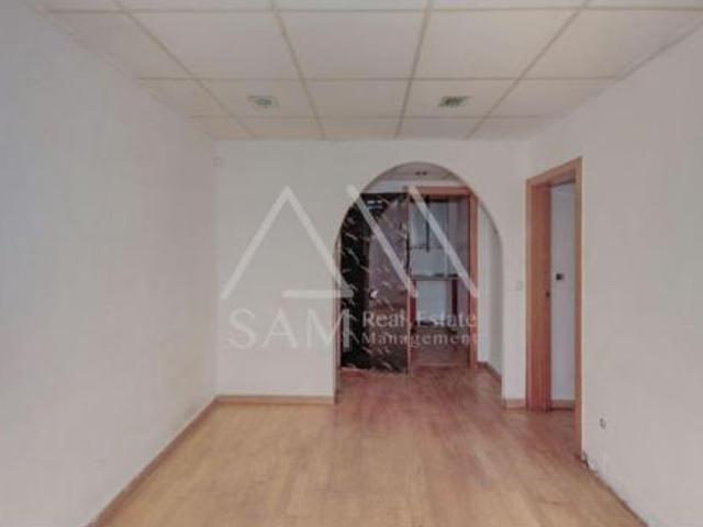Piso en venta en Nou Barris, Barcelonès