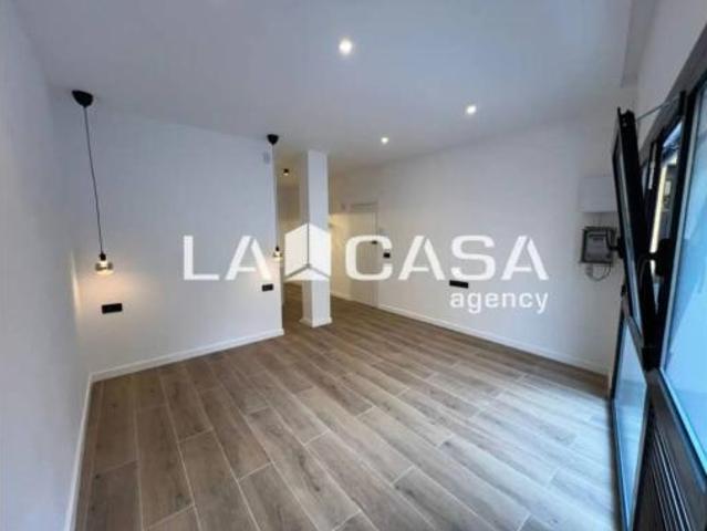 Piso en venta en Nou Barris, Barcelonès