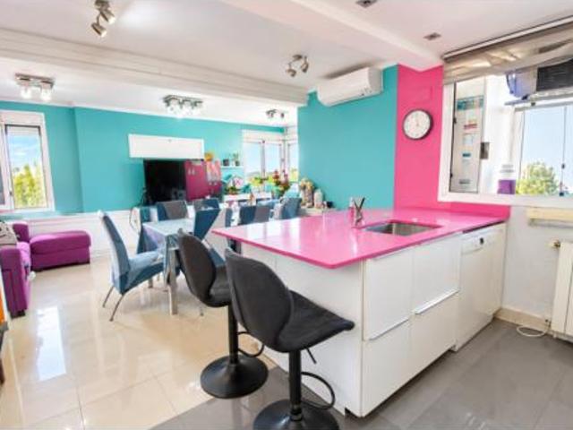 Piso en venta en Nou Barris, Barcelonès