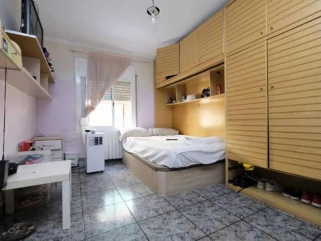 Piso en venta en Nou Barris, Barcelonès