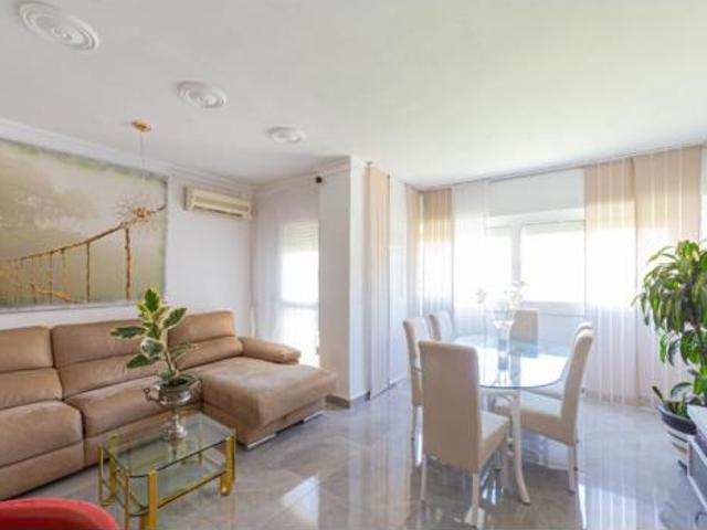 Piso en venta en Barcelona, la Salut