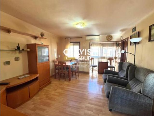Piso en venta en Nou Barris, Barcelonès