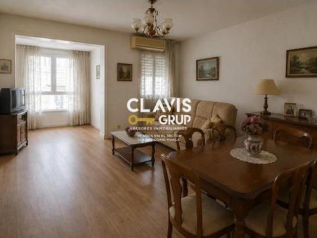 Piso en venta en Nou Barris, Barcelonès