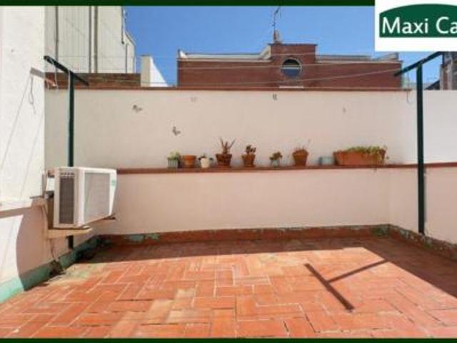 Piso en venta en Nou Barris, Barcelonès