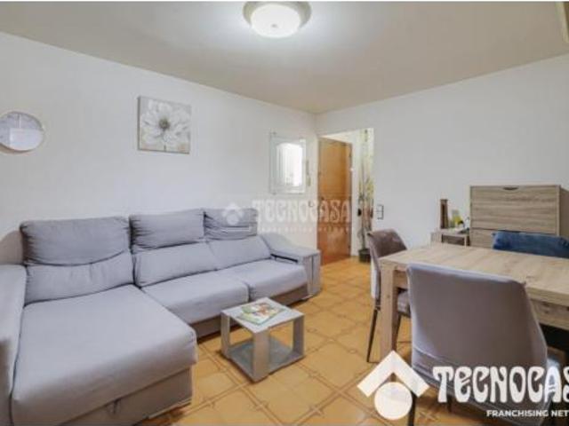 Piso en venta en Nou Barris, Barcelonès
