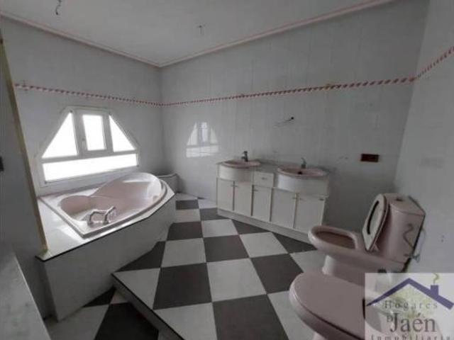 Piso en venta en Begíjar, Andalucía