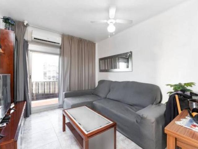 Piso en venta en Bellvei