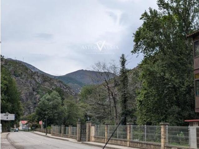 Piso en venta en Belmonte De Miranda, Asturias
