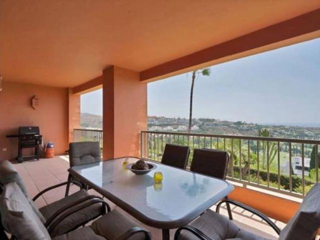 Piso en venta en La Alquería-El Paraíso, Costa del Sol Occidental