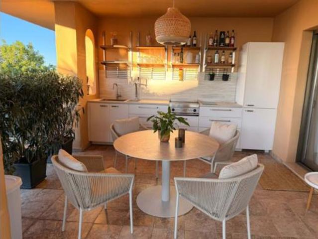 Piso en venta en La Alquería-El Paraíso, Costa del Sol Occidental
