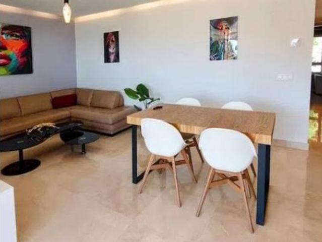 Piso en venta en Artola, Costa del Sol Occidental