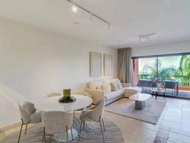 Piso en venta en La Alquería-El Paraíso, Costa del Sol Occidental