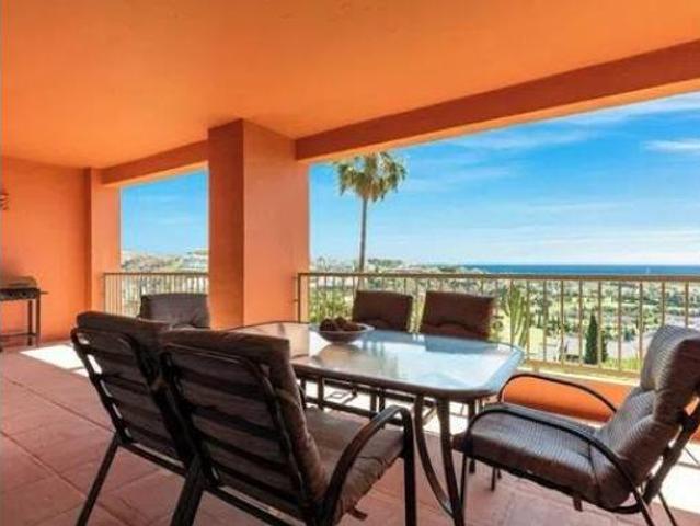 Piso en venta en La Alquería-El Paraíso, Costa del Sol Occidental