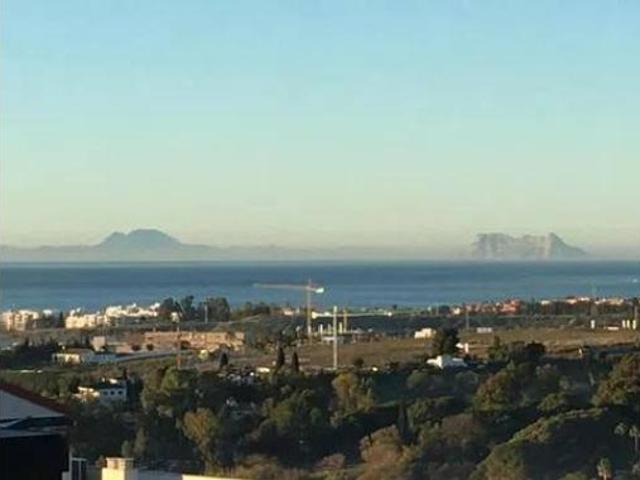 Piso en venta en La Alquería-El Paraíso, Costa del Sol Occidental