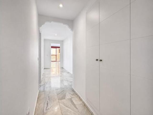 Piso en venta en La Perla-Torremuelle, Costa del Sol Occidental