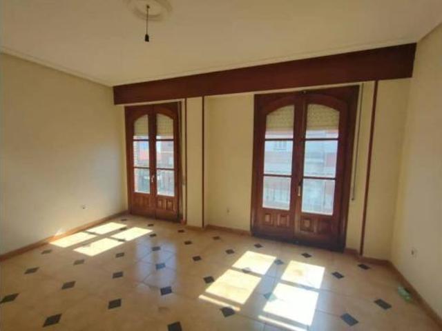 Piso en venta en Benavente, Castilla y León