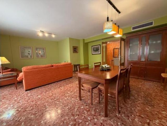 Piso en venta en la Florida, Benetússer