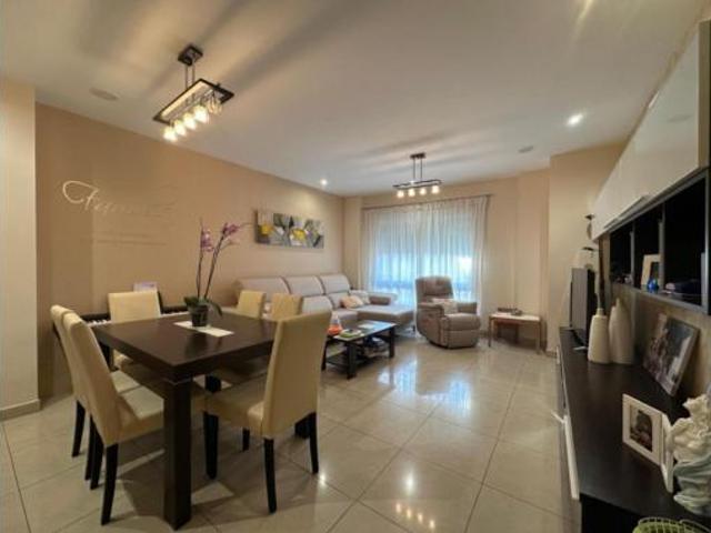 Piso en venta en Beniarbeig, Valencia