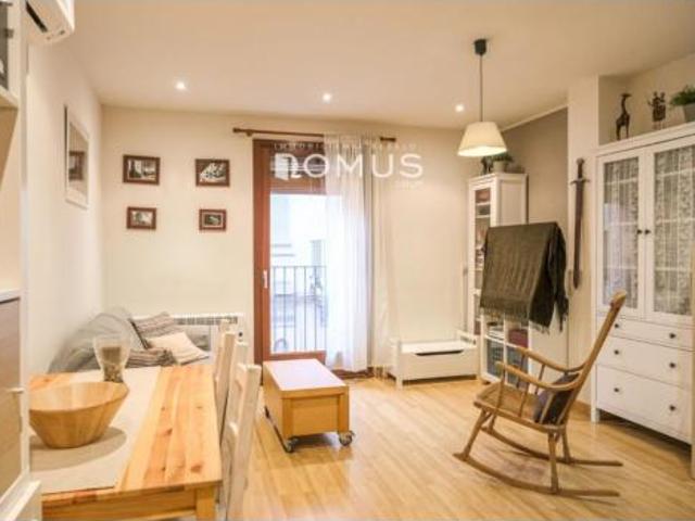 Piso en venta en Besalú, Girona