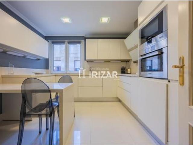 Piso en venta en Abando, Bilbao