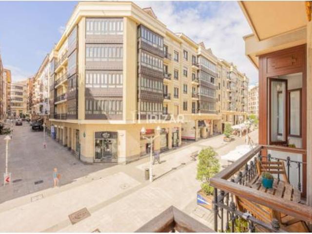 Piso en venta en Abando, Bilbao