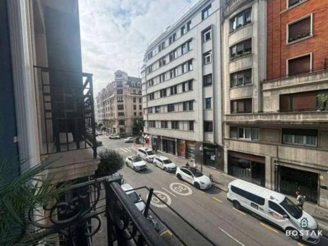 Piso en venta en Abando, Bilbao