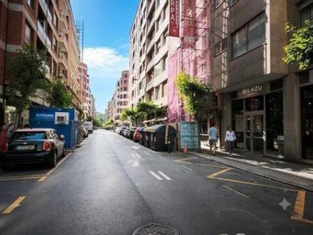 Piso en venta en Abando, Bilbao