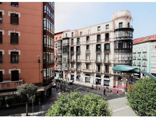 Piso en venta en Abando, Bilbao