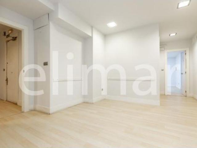 Piso en venta en Abando, Bilbao