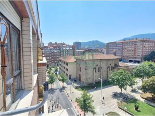 Piso en venta en Basurtu-Zorrotza, Bilbao