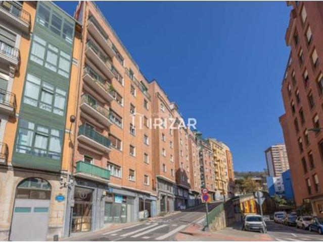 Piso en venta en Uribarri, Bilbao