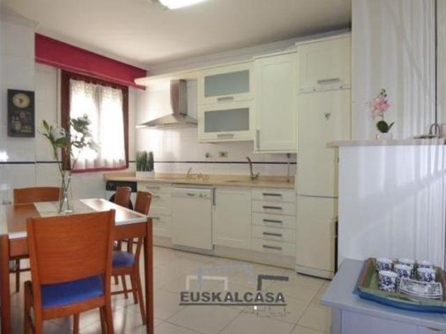 Piso en venta en Errekalde, Bilbao