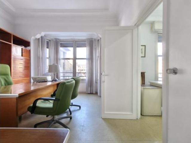 Piso en venta en Abando, Bilbao