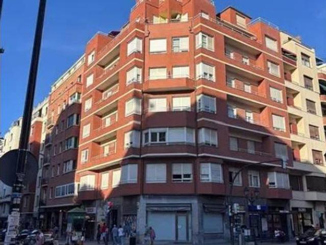 Piso en venta en Abando, Bilbao