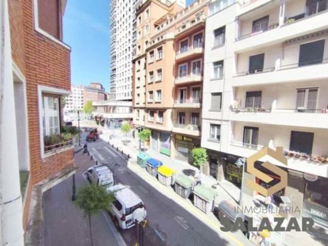 Piso en venta en Abando, Bilbao